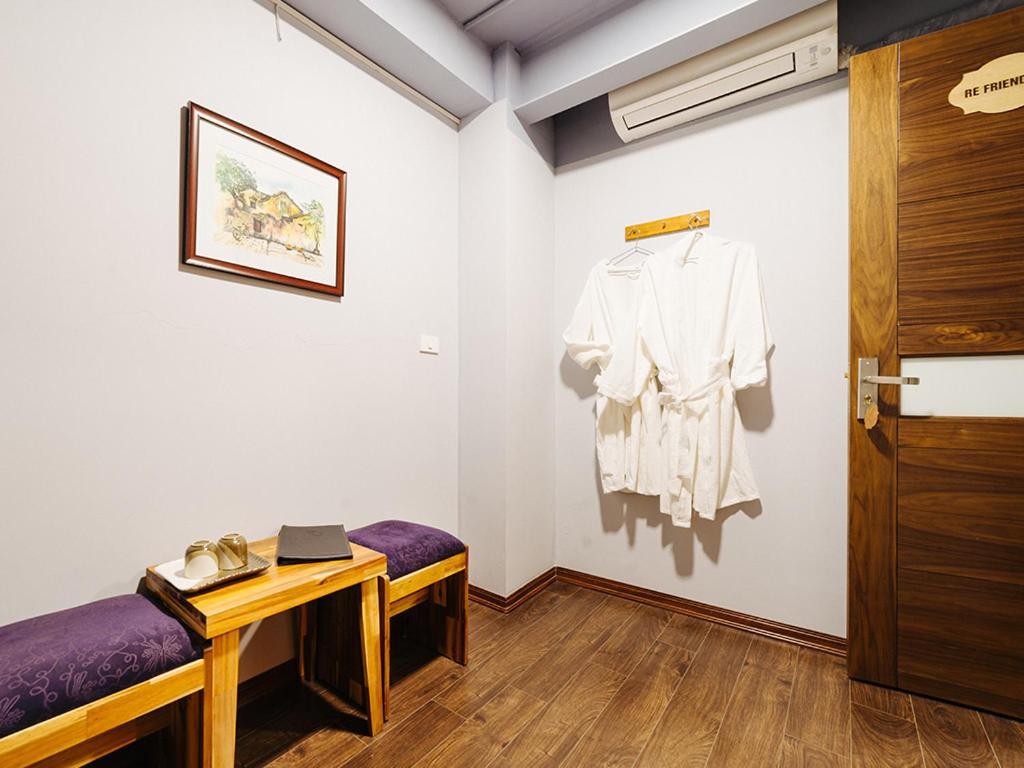 Ha Noi Re Hostel Hanoi Exterior photo